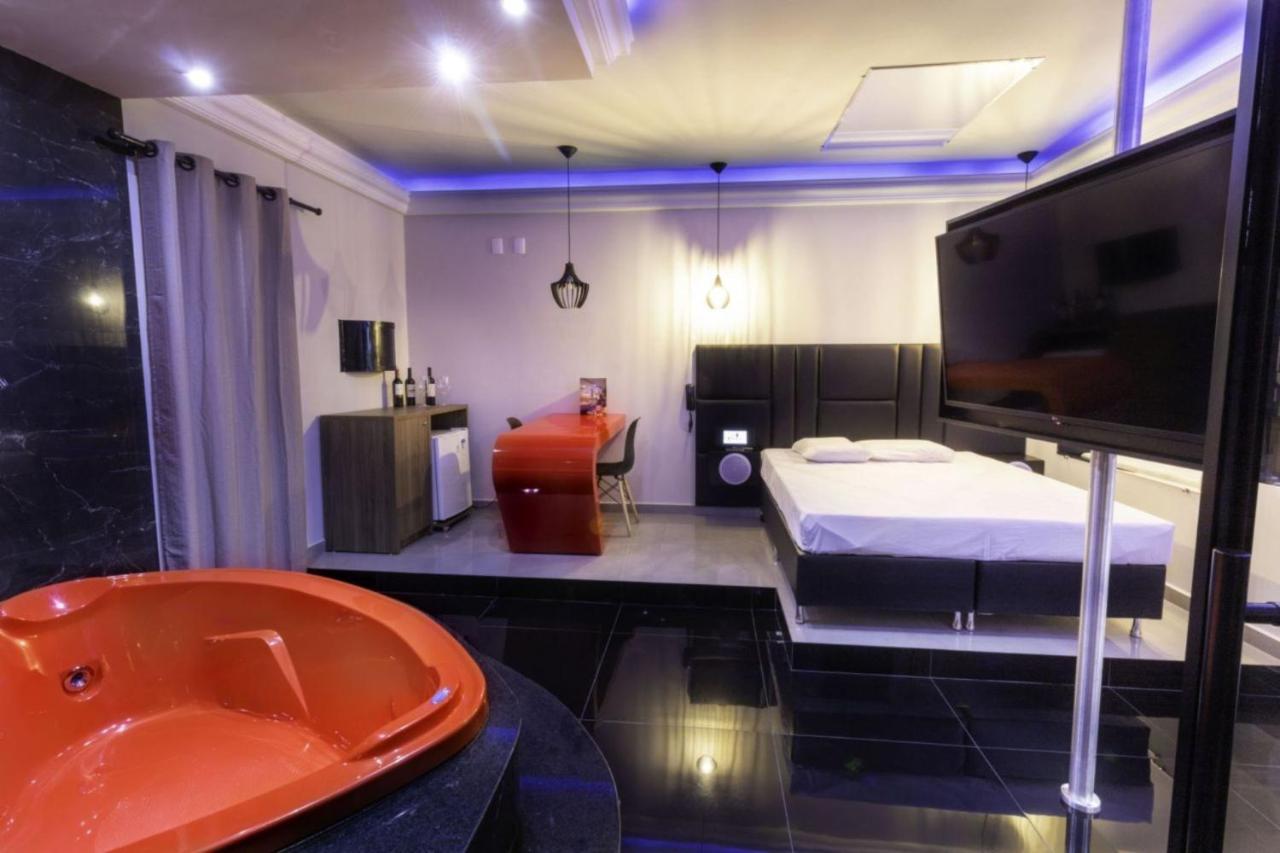 Savanas Motel Понта-Гроса Екстер'єр фото